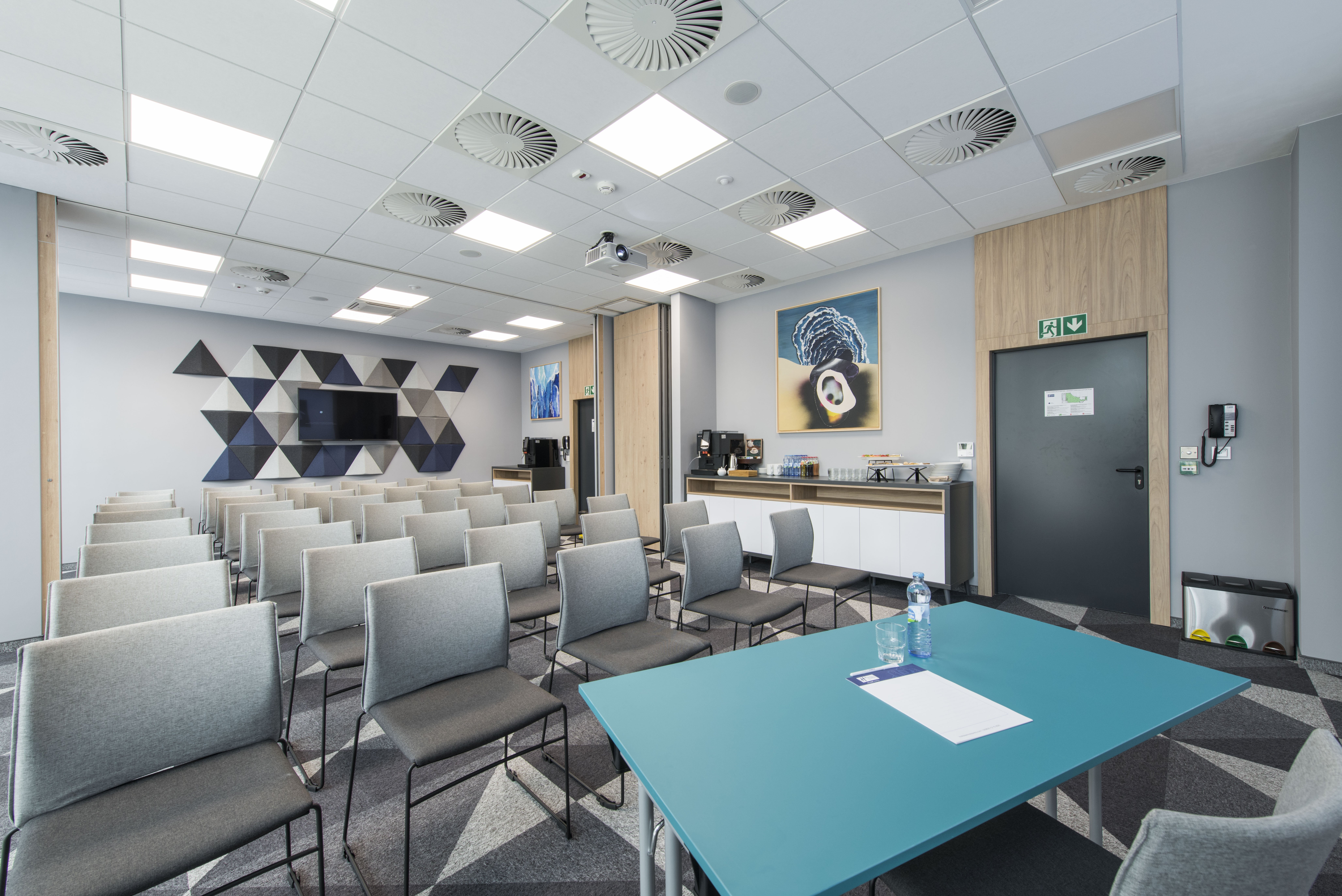Holiday Inn Express Warsaw - Mokotow 53/56