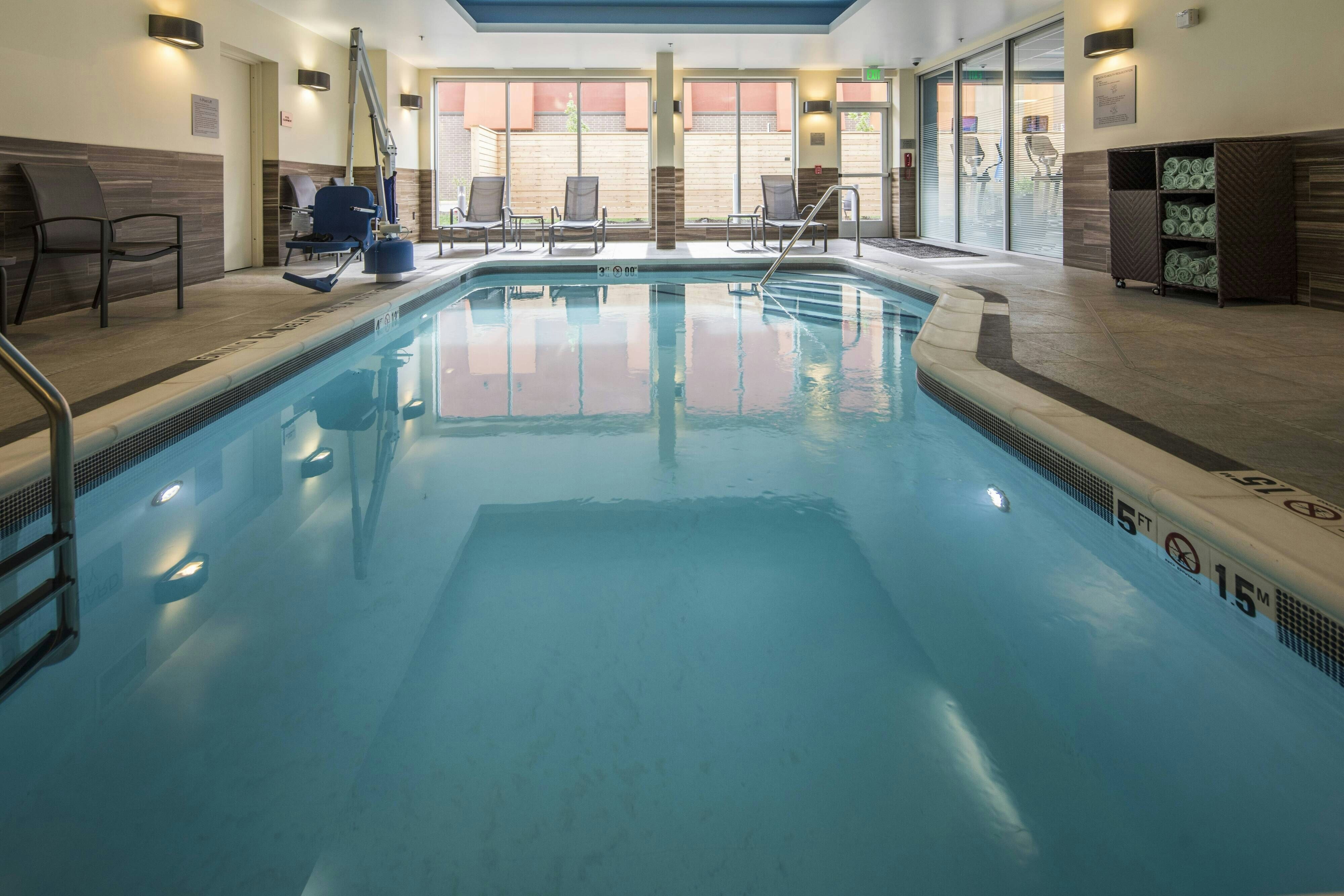 Fairfield Inn And Suites By Marriott Pittsburgh North Mccandless Crossing 7/16
