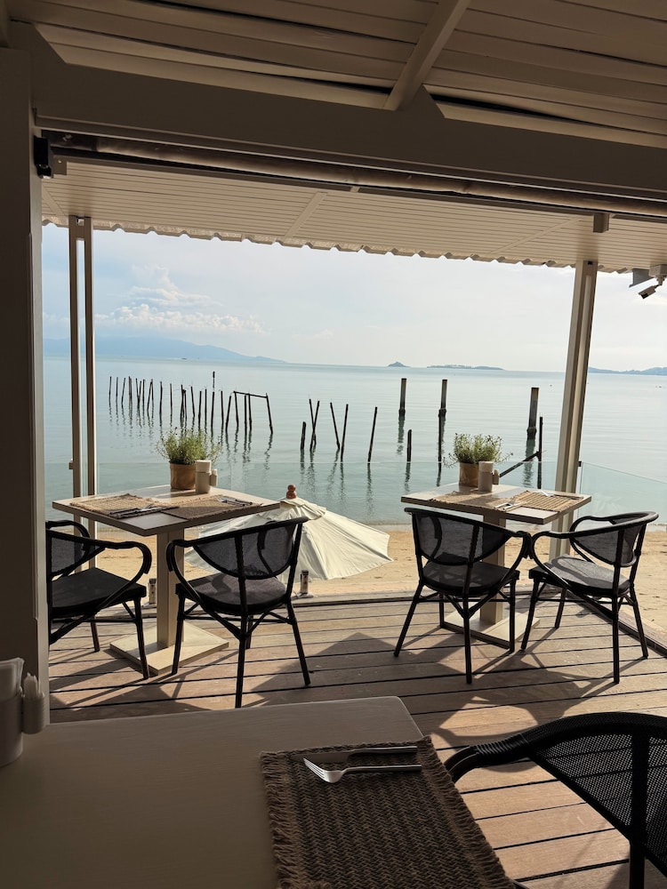 Enjoy Beach Hotel 56/73
