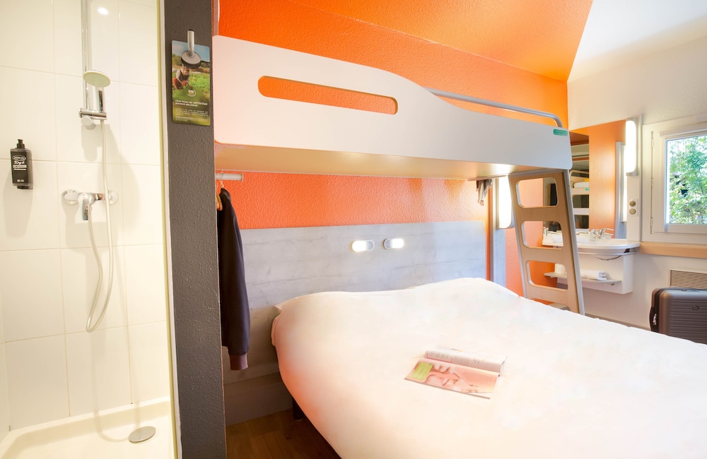 Ibis Budget Frejus Capitou A8 20/61