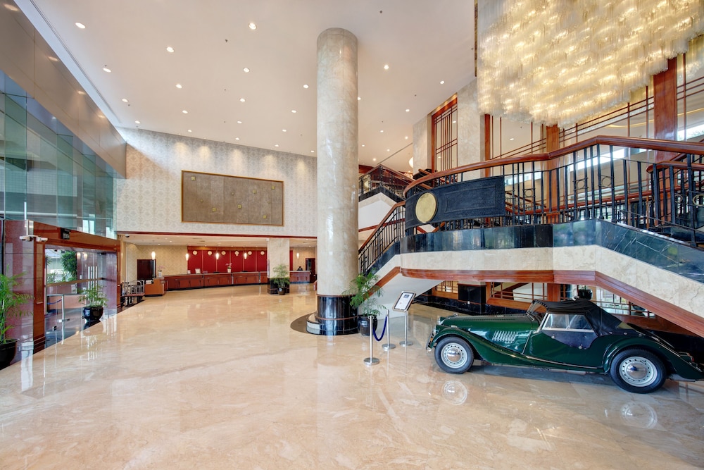 Lumire Hotel And Convention Centre 45/50