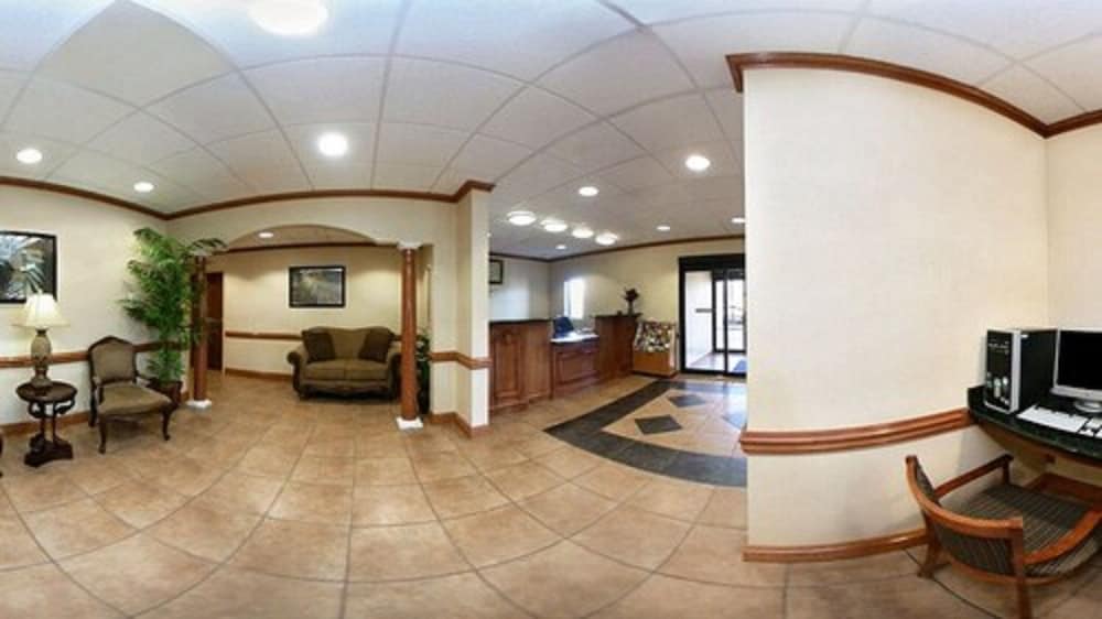 Comfort Inn & Suites Chipley I-10 22/34