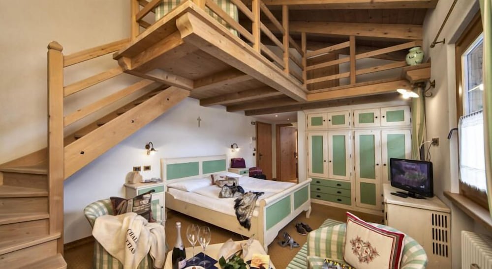Chalet Mattias B And B 14/38