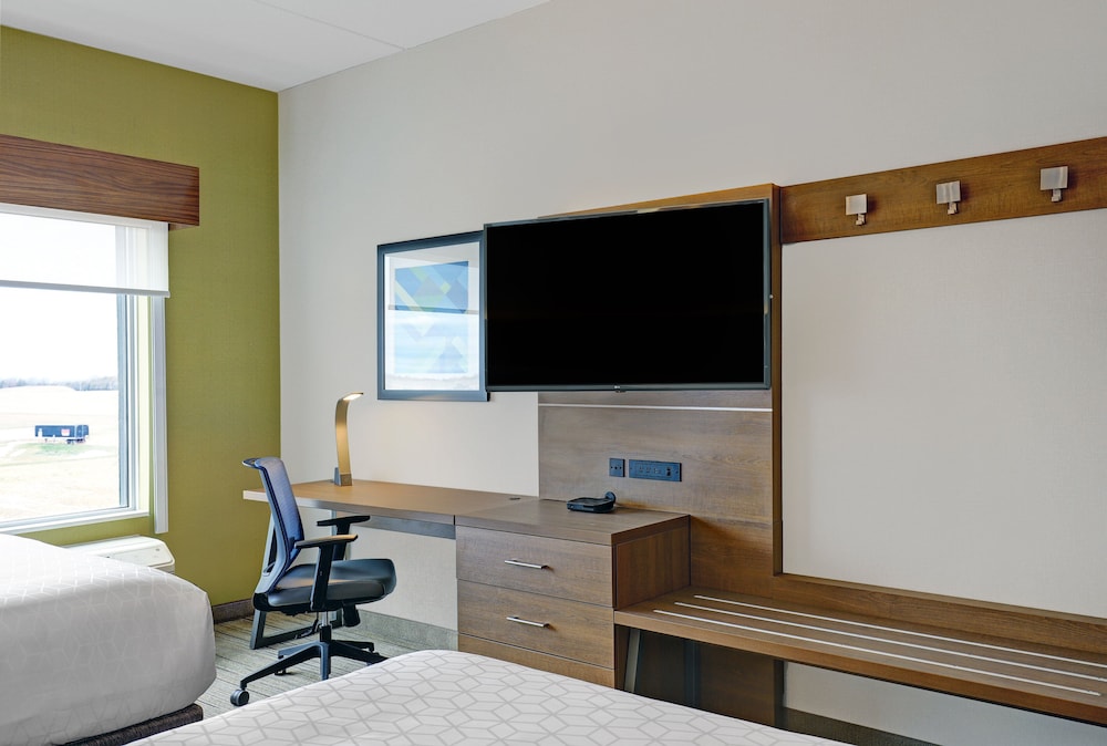 Holiday Inn Express And Suites Port Elgin 47/50