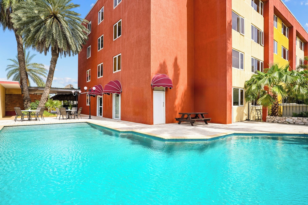 Parasasa Hotel Curacao 59/61
