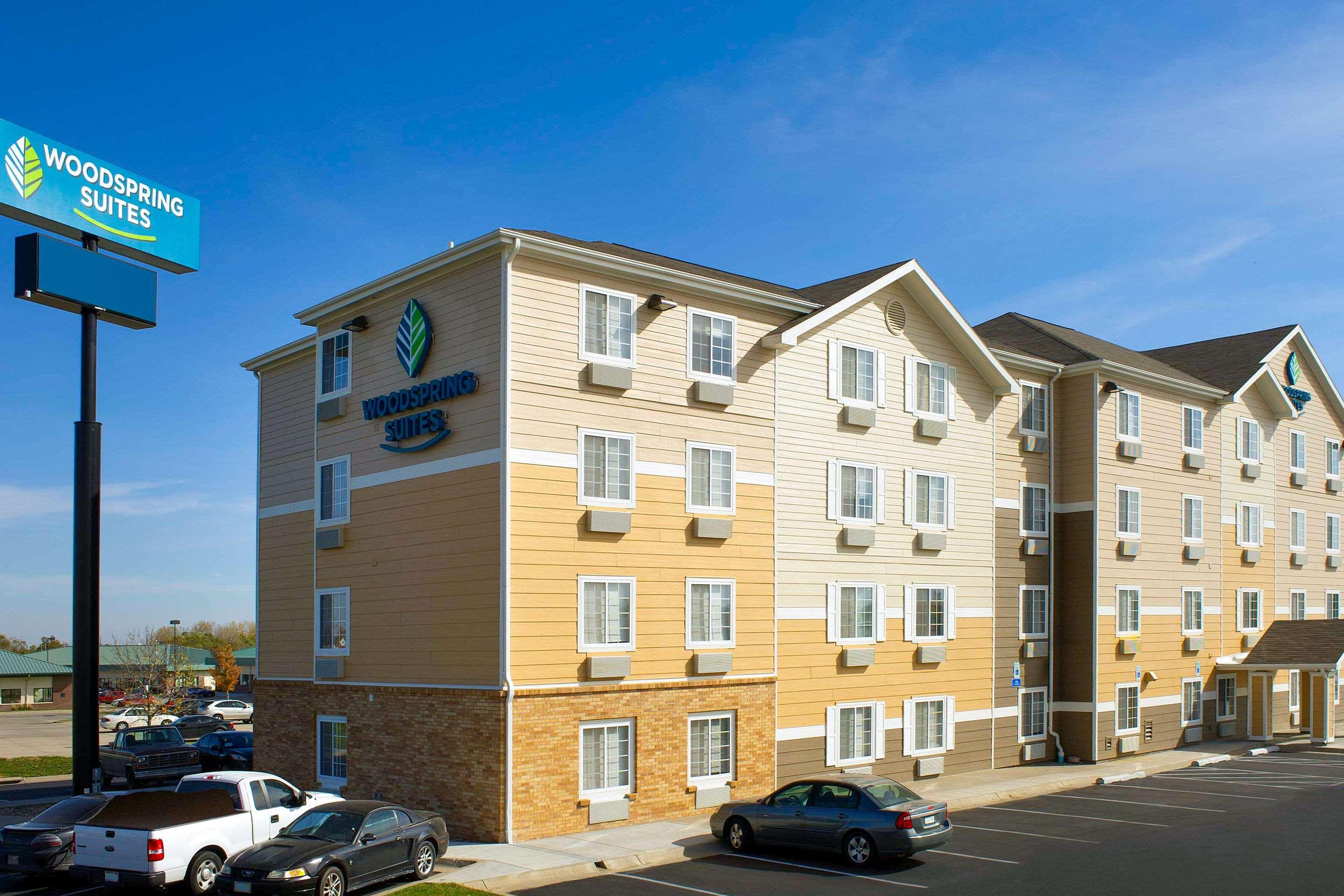 WoodSpring Suites Lincoln Northeast I-80 26/31