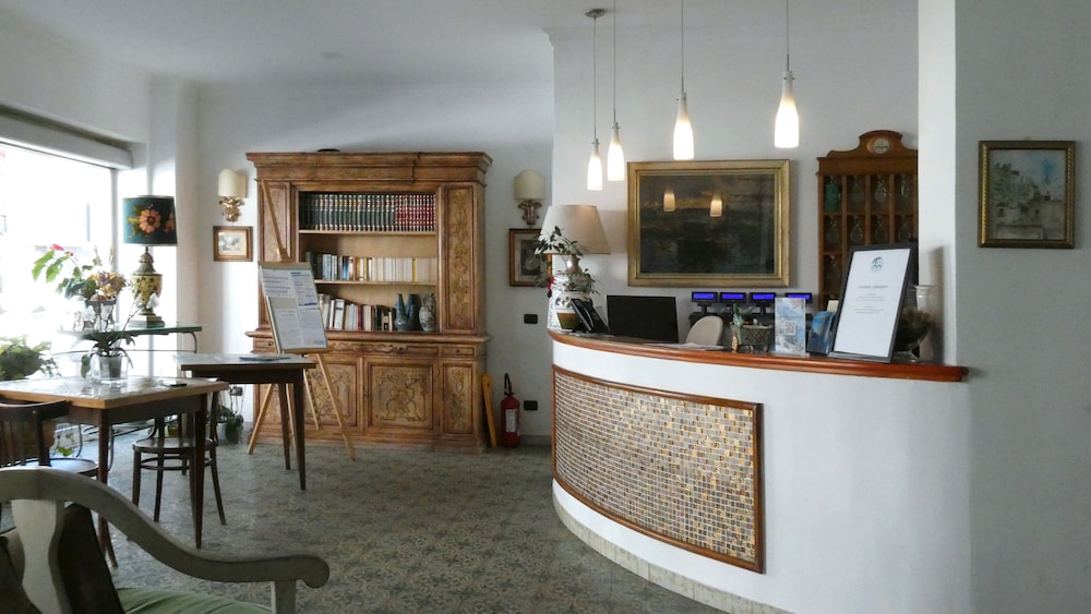 Hotel Miramare 7/63