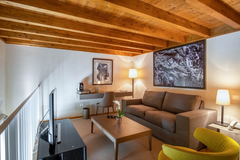 La Fiermontina Luxury Home Hotel 55/77