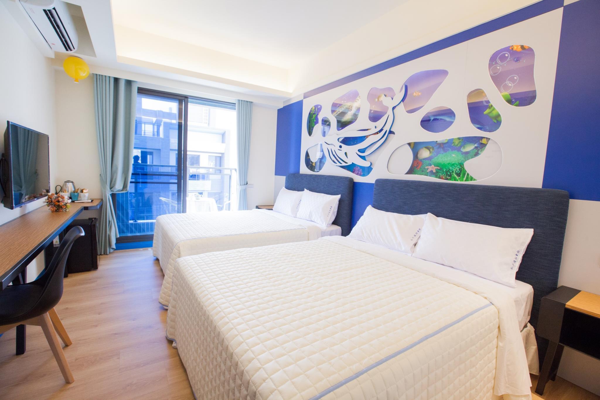 6 Bedrooms, Home