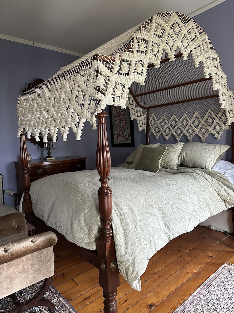 Oakcliff Bed and Breakfast 9/42