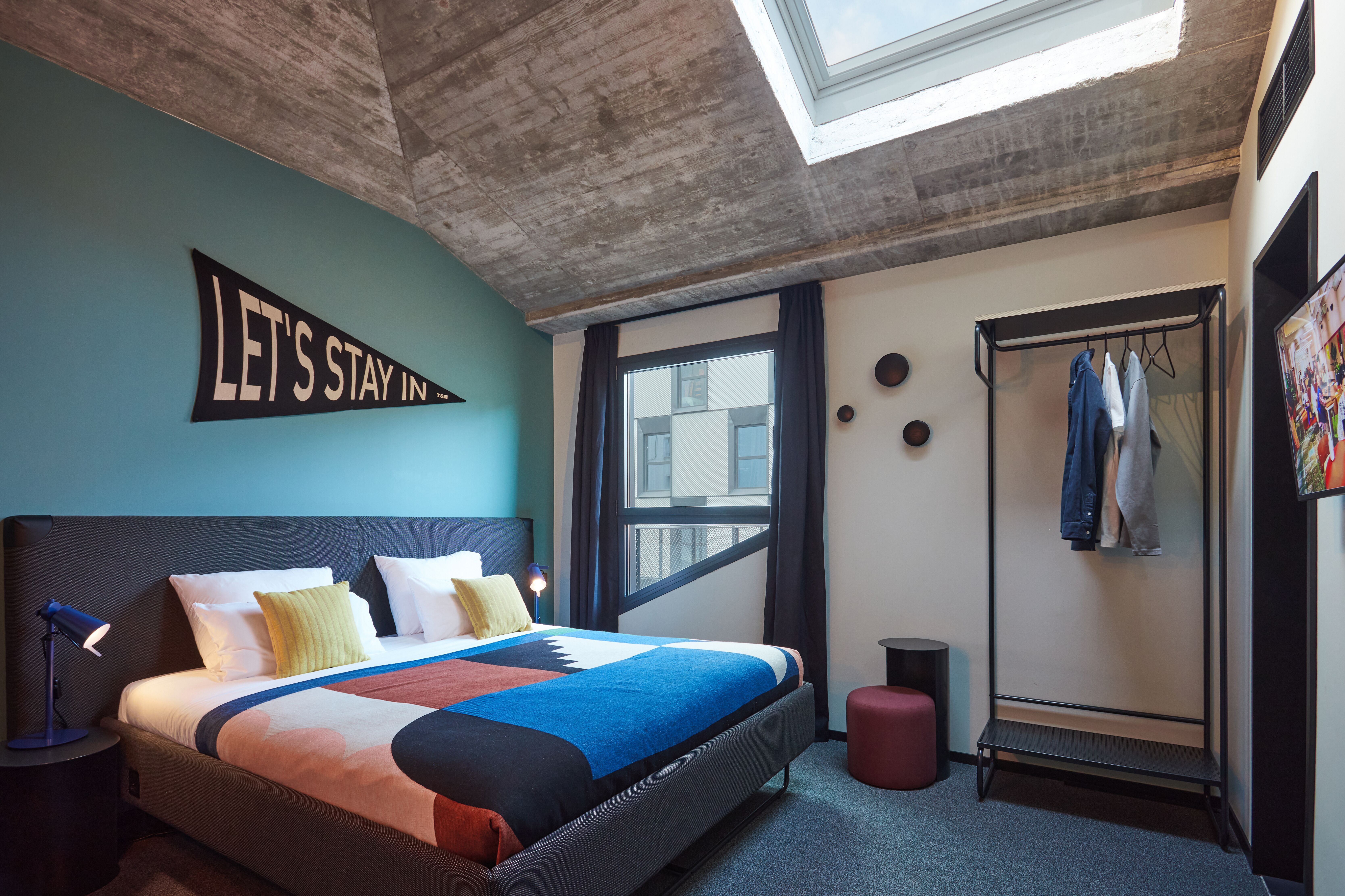 Deluxe, Double Bed, with View