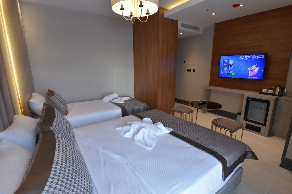 Santra Hotel 6/33