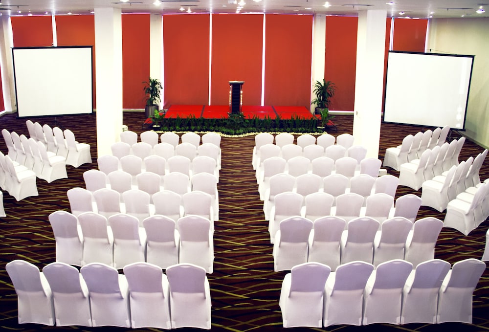 Fame Hotel Gading Serpong 23/51