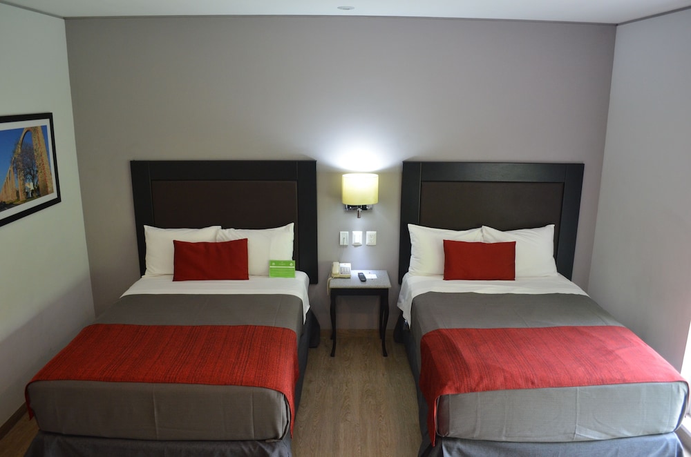 Plaza Camelinas Hotel 20/63