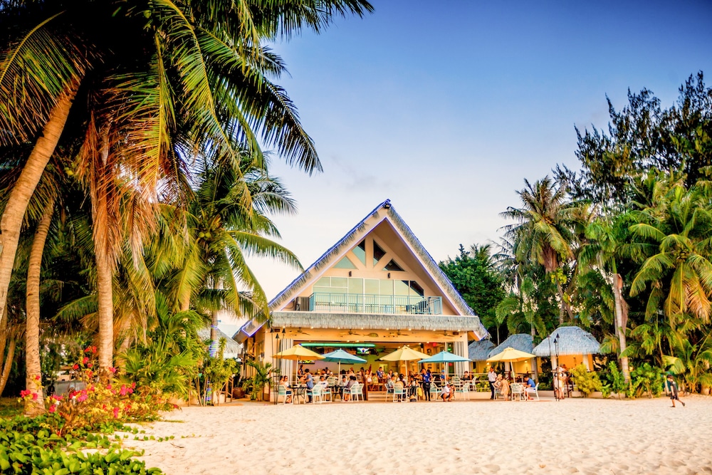 Surfrider Resort Hotel 72/79