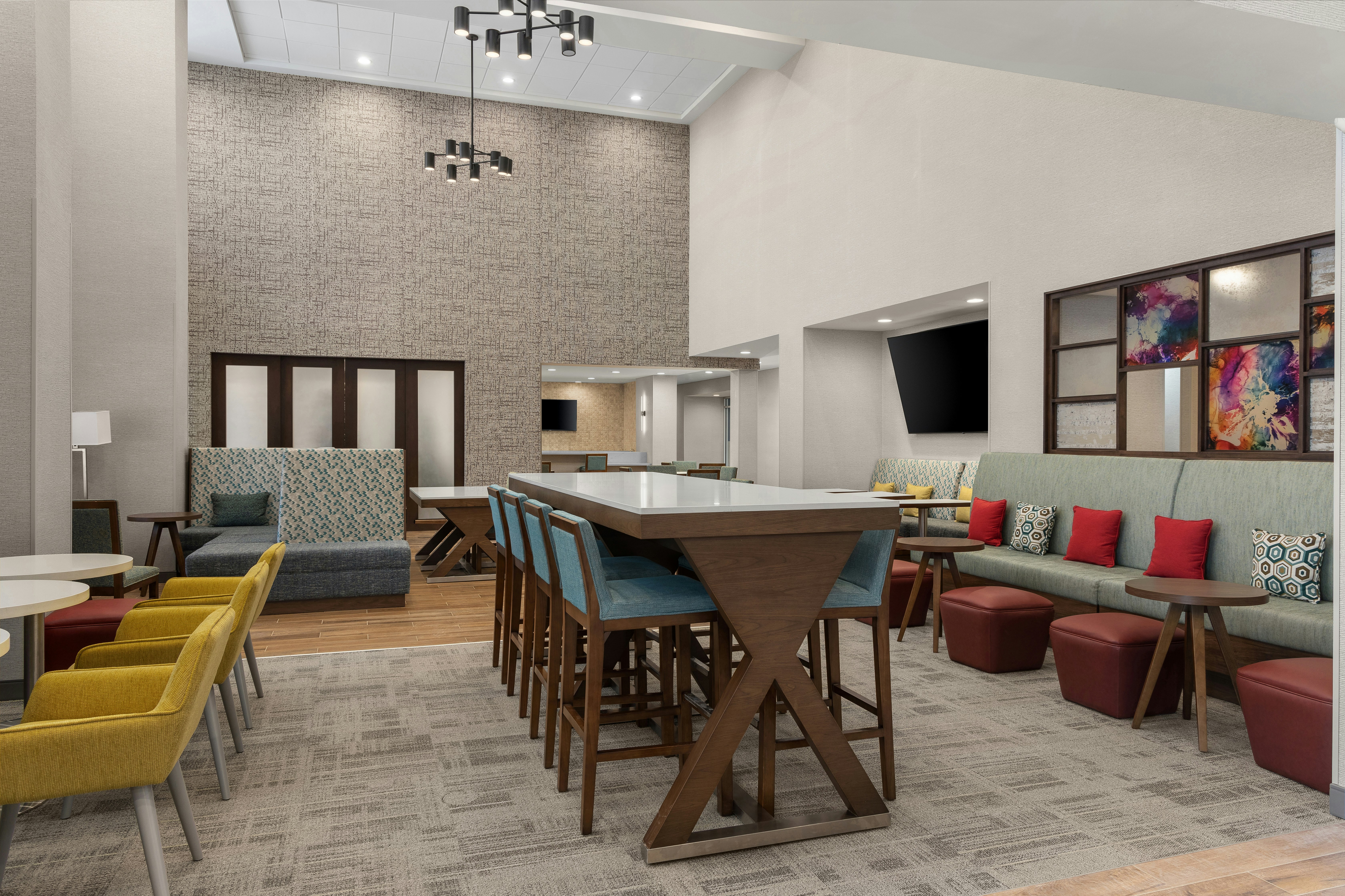 Hampton Inn & Suites by Hilton Orangeville, ON 21/28