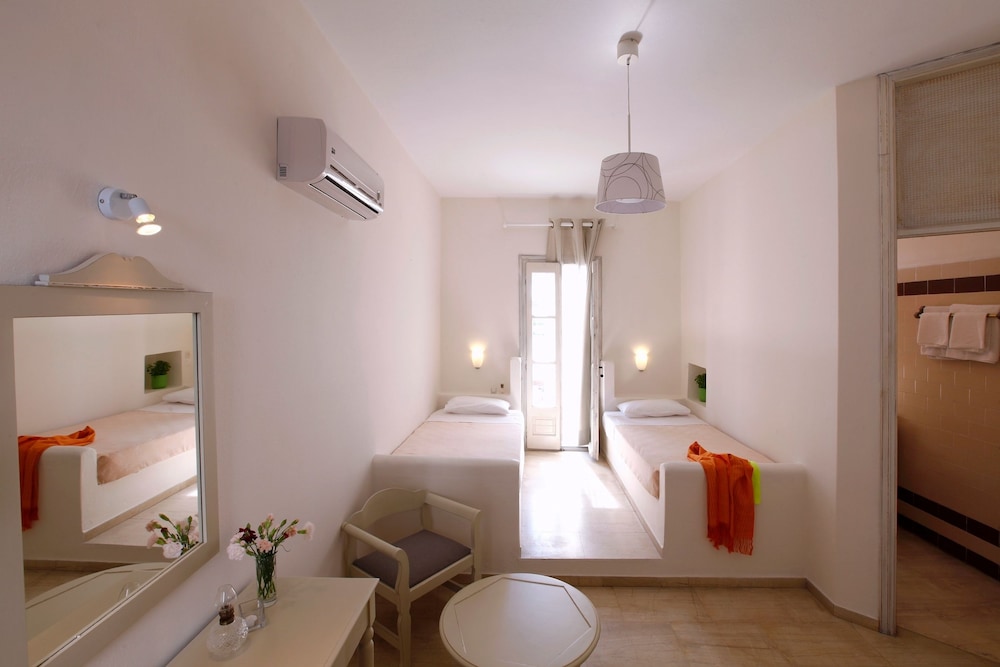 Olia Hotel 46/59