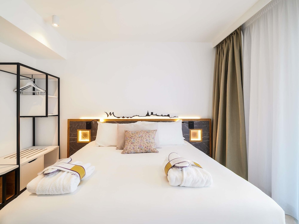 Mercure Avignon Gare TGV 19/78