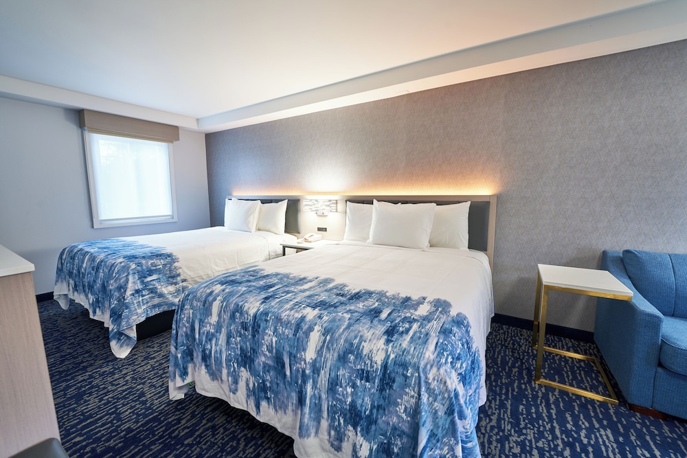 All Seasons Inn And Suites 12/26