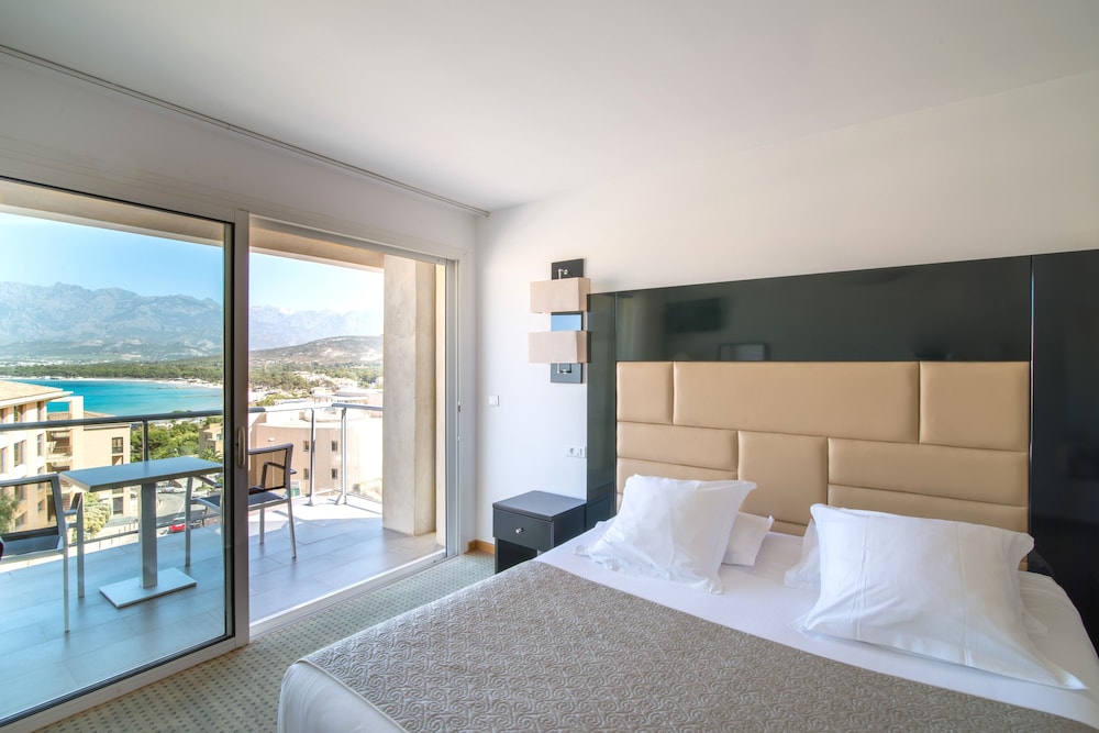 Hotel Mariana 33/69