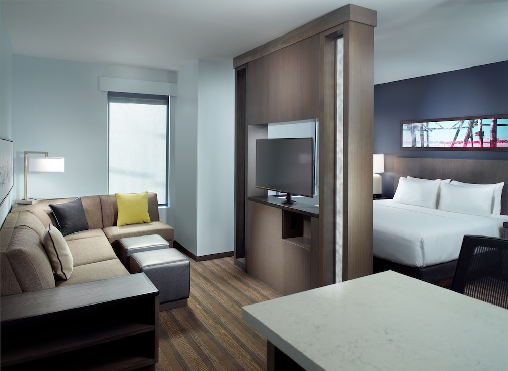 HYATT HOUSE NAPLES/5TH AVENUE 25/75