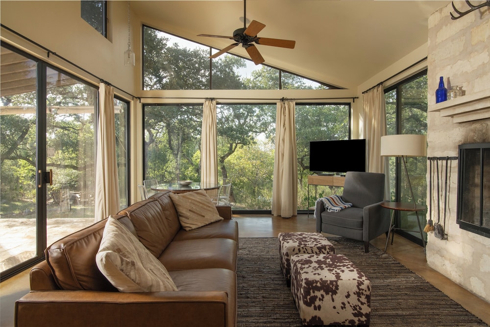 Sage Hill Inn Above Onion Creek 32/51