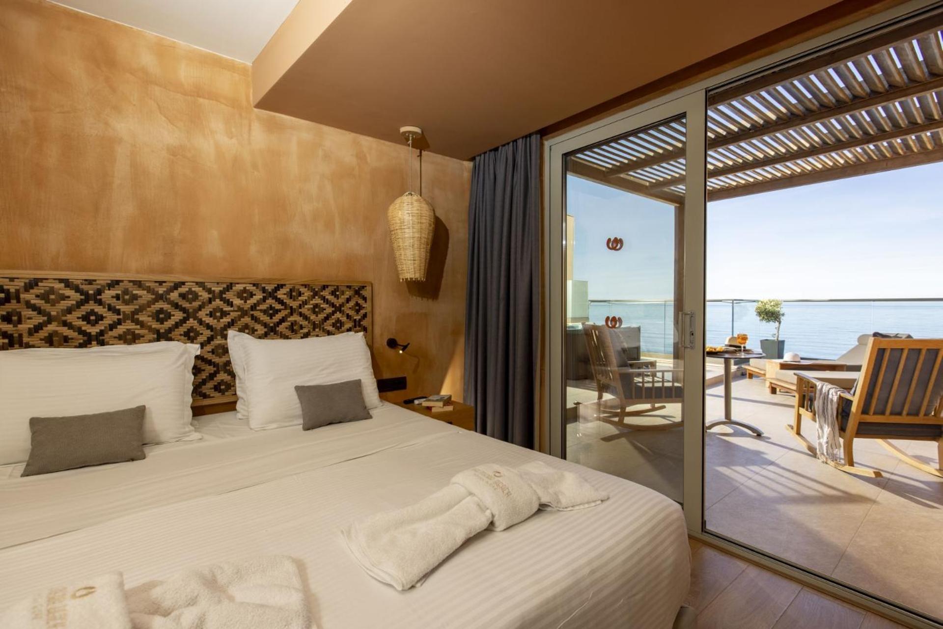 Deluxe, Sea View, Outdoor Jetted Tub