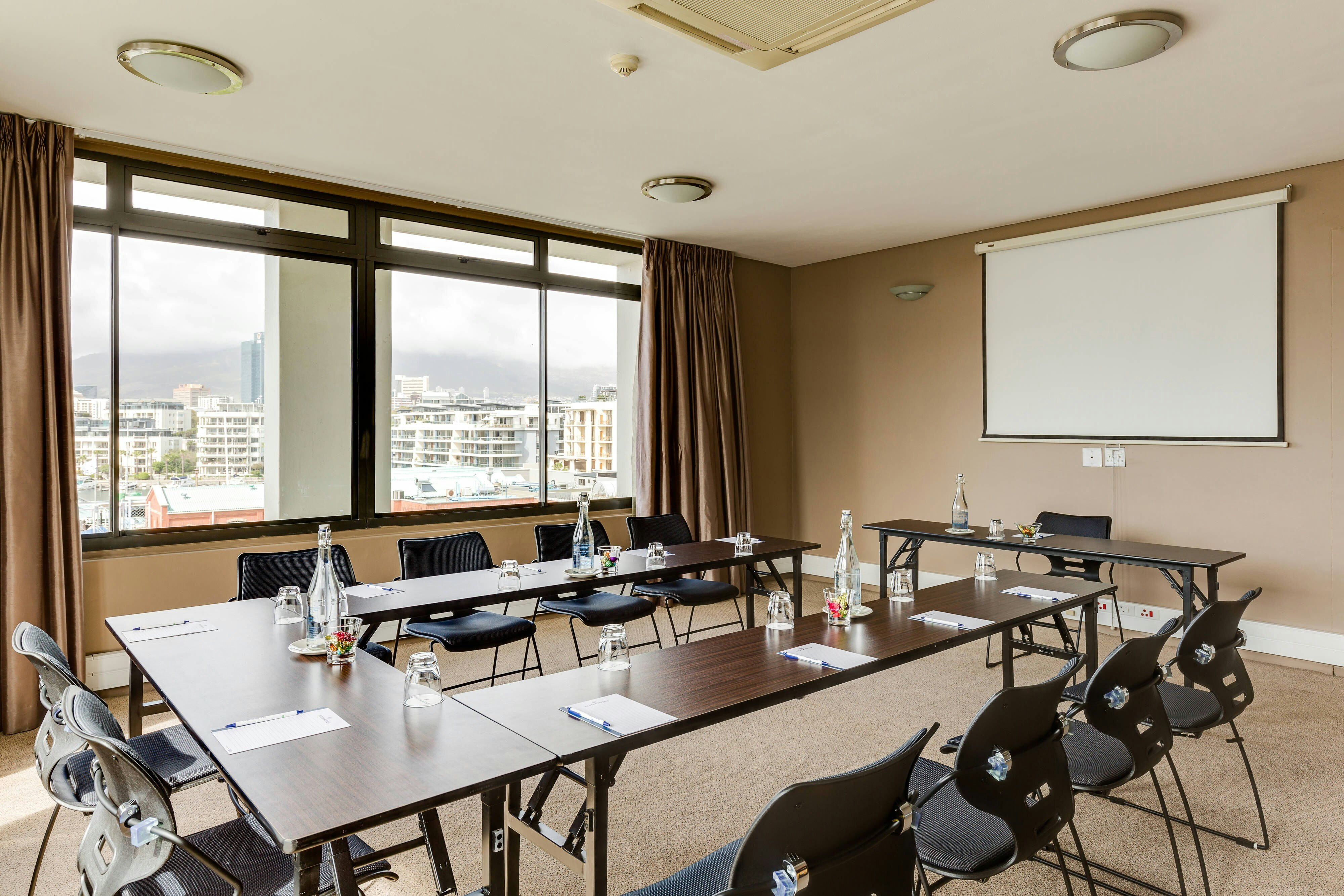 Protea Hotel Breakwater Lodge 76/79