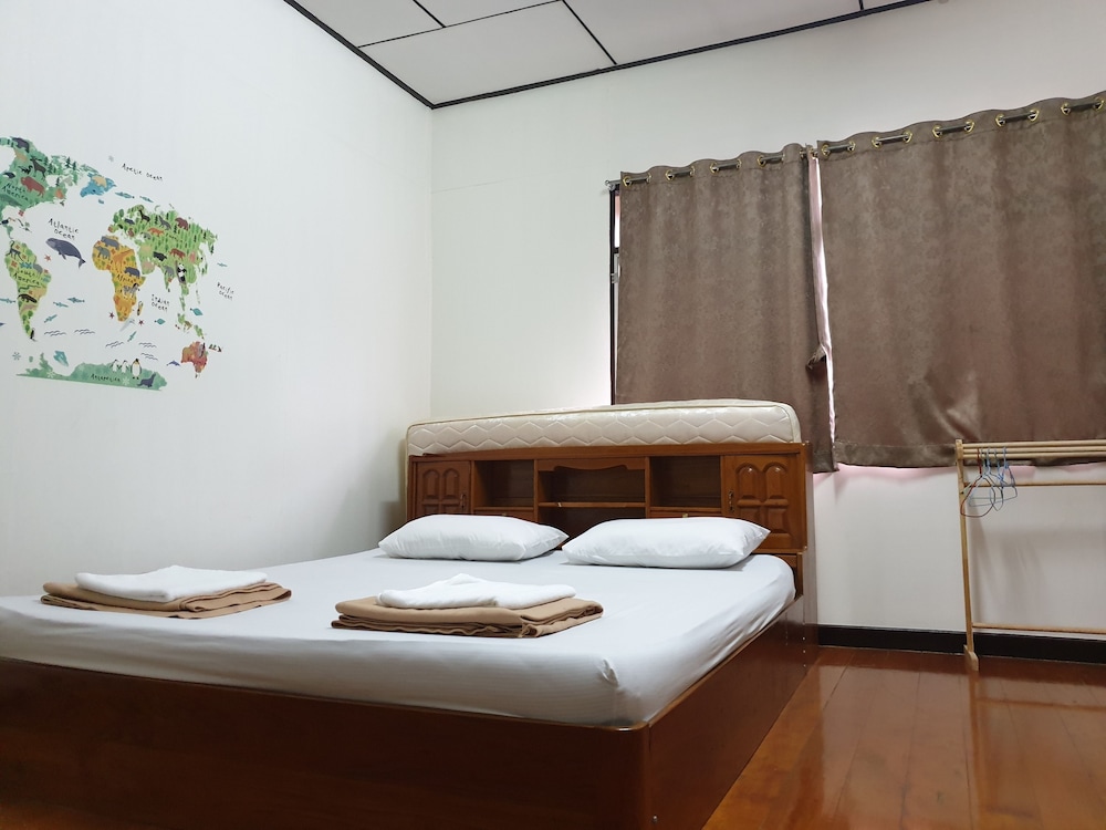 Super Hostel 18/54