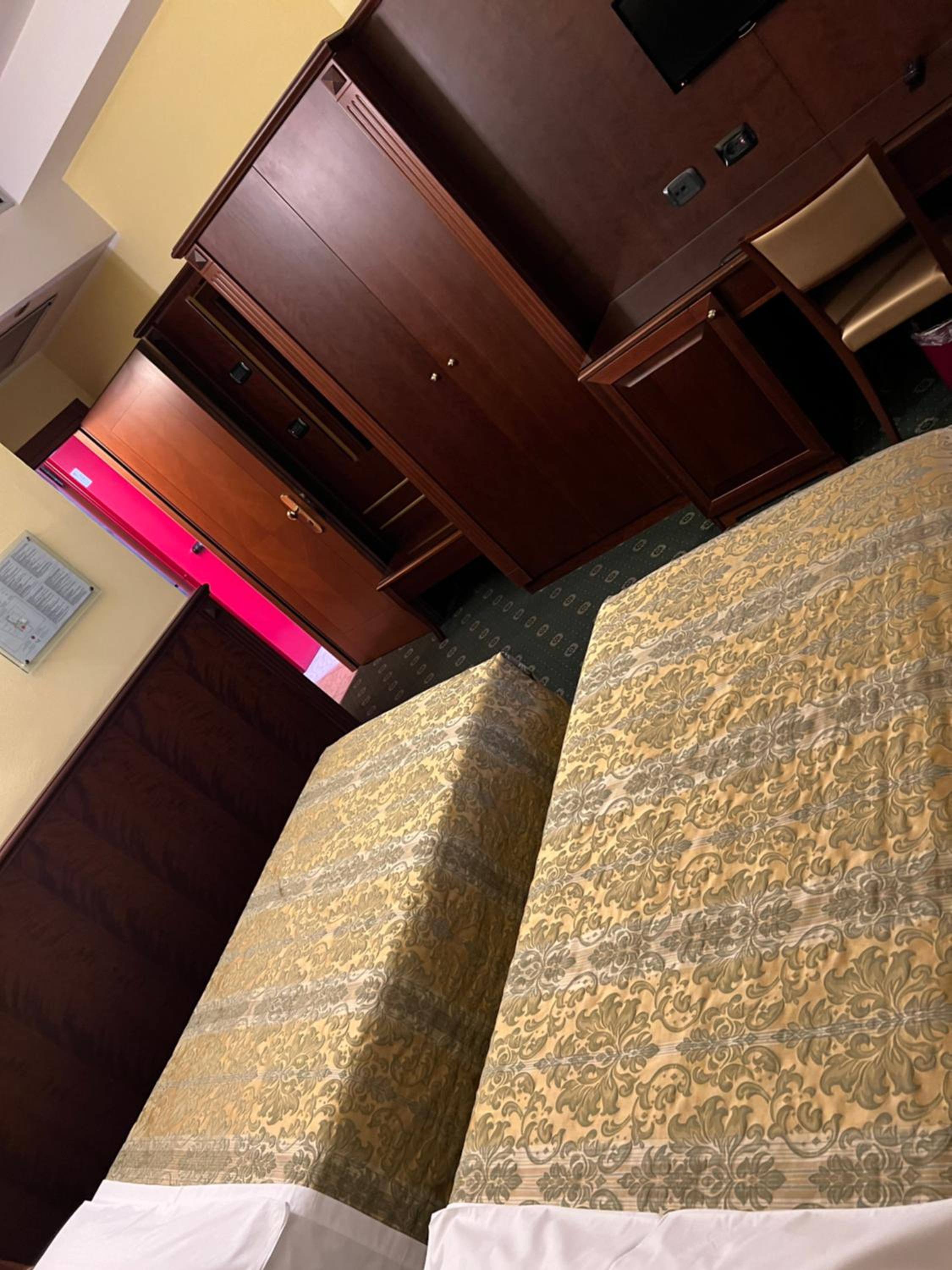 Hotel Valganna Srl Ex Valganna 32/50