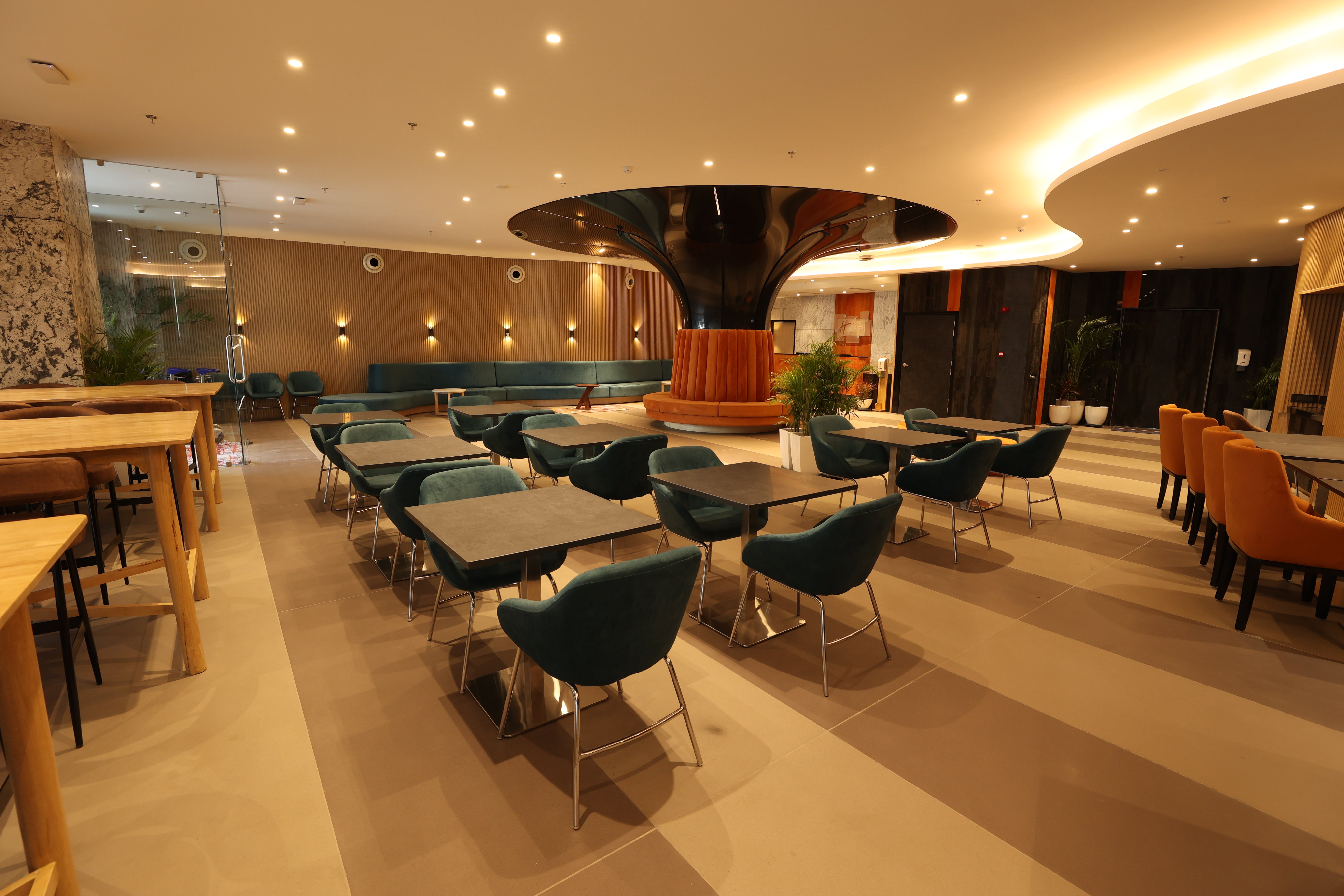 Holiday Inn Express and Suites Jaipur Gopalpura 23/43