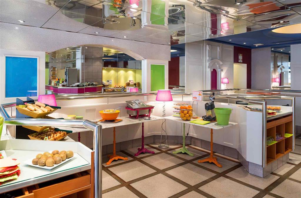 restaurant cafeteria