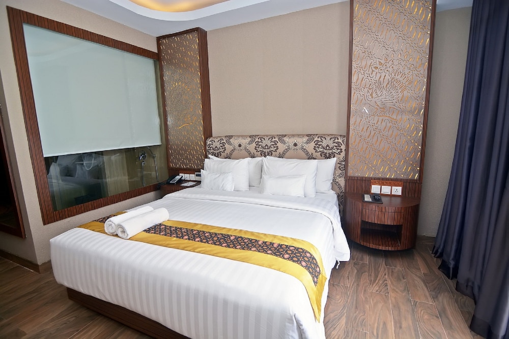 Kj Hotel 12/37