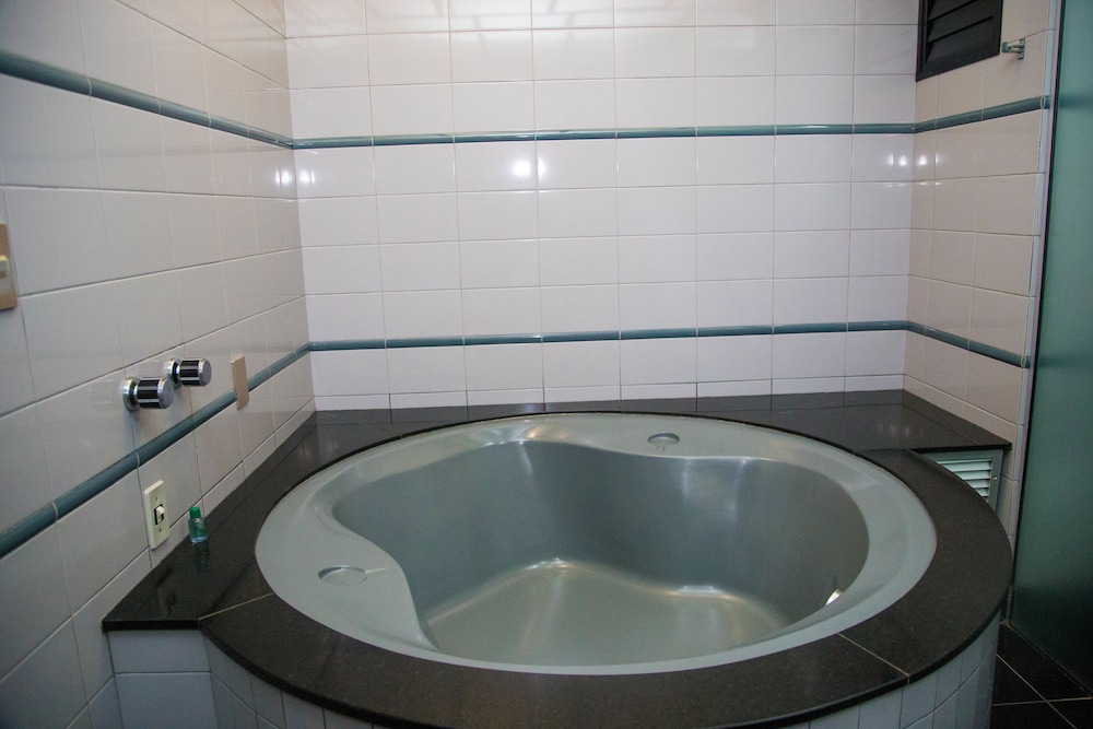 swimming pool spa