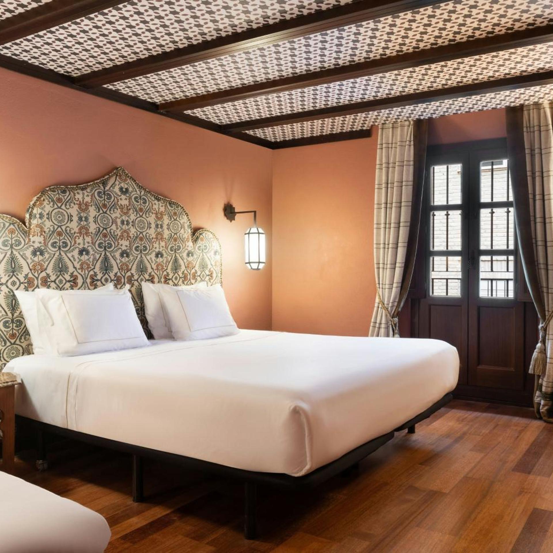 غرفة بريميوم ديلوكس بسرير كينج مع أريكة، Hotel Palacio de Santa Paula Autograph Collection 2/9