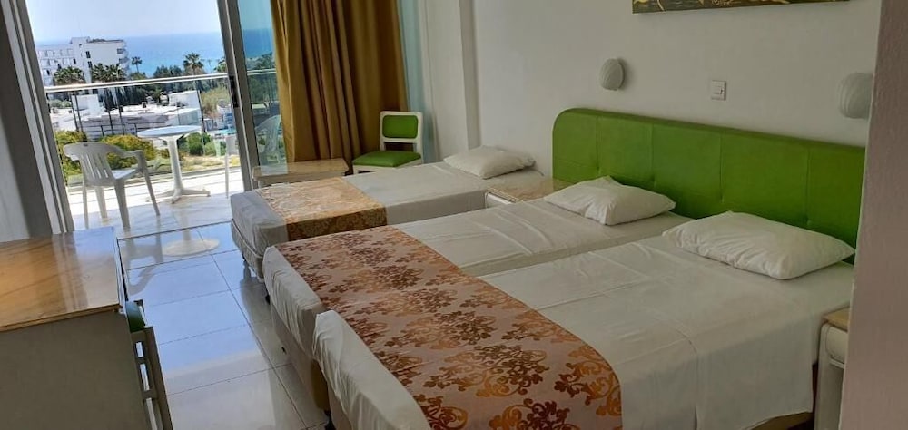 SUPERIOR, DOUBLE OR TWIN BED, SEA VIEW