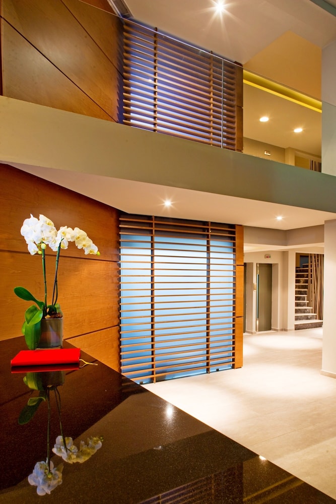 Oktober Downtown Boutique Hotel 10/50