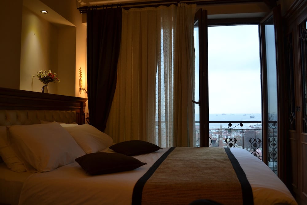 Seven Days Hotel 43/60