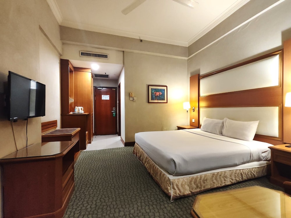 Pearl View Hotel 6/50