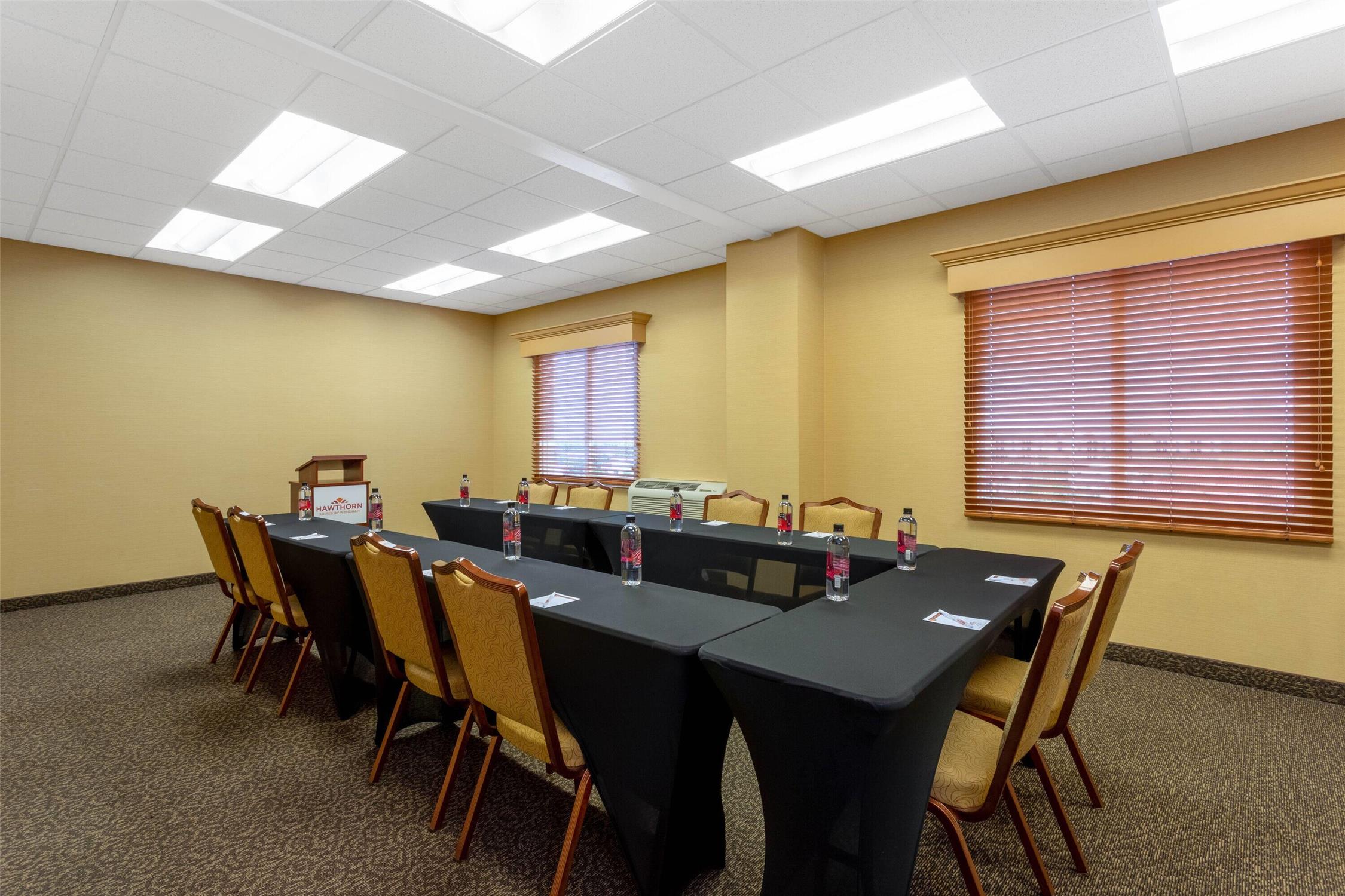 Hawthorn Suites by Wyndham West Palm Beach 39/53