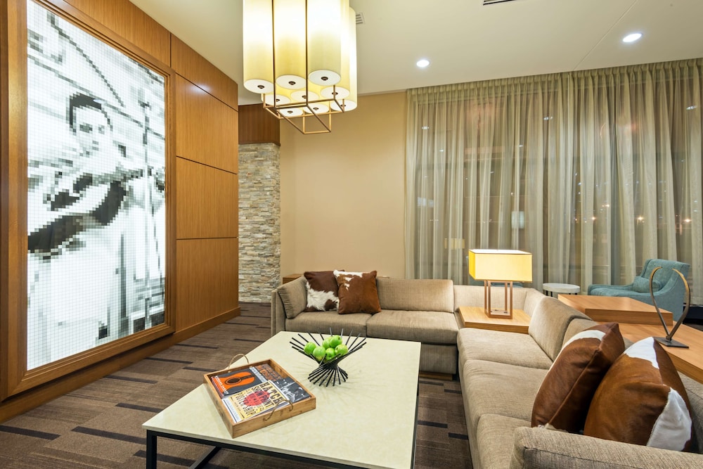 Hyatt Place Nashville Downtown 44/72