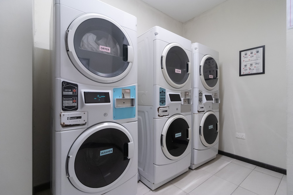 Louis Kienne Serviced Residences 40/65