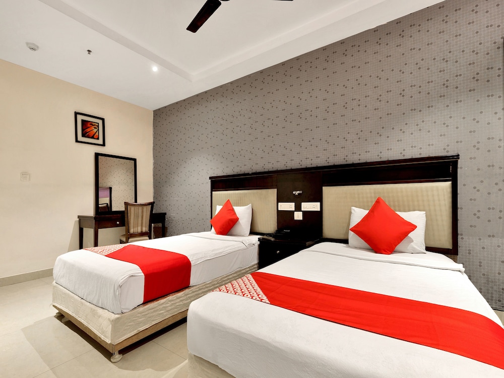 Oyo 12384 Hotel Serene Majestic 4/18