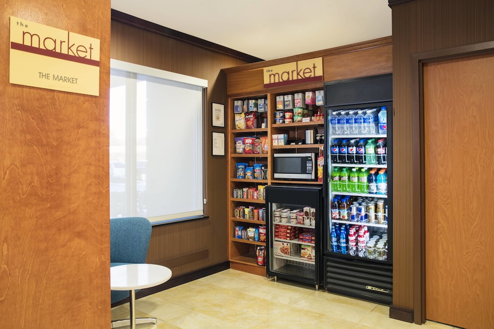 Fairfield Inn Suites By Marriott Lakeland Plant City 20/48