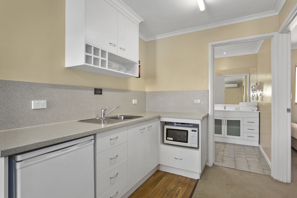Elphin Motel and Serviced Apartments 9/50