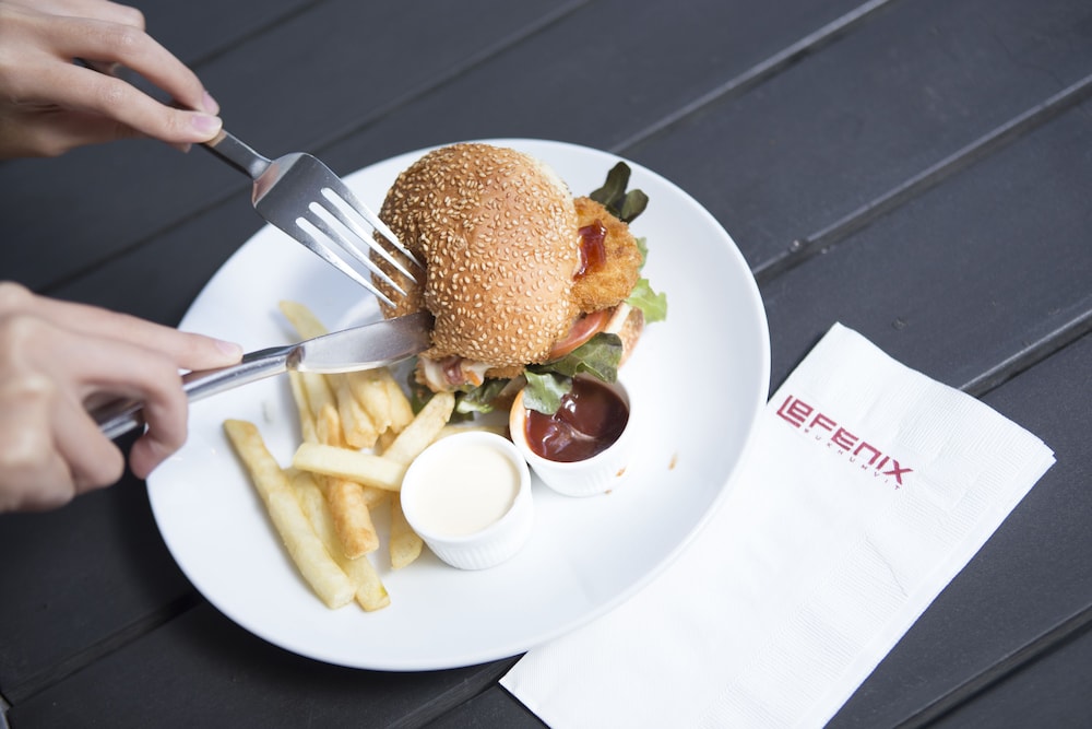 Le Fenix Sukhumvit 32/43