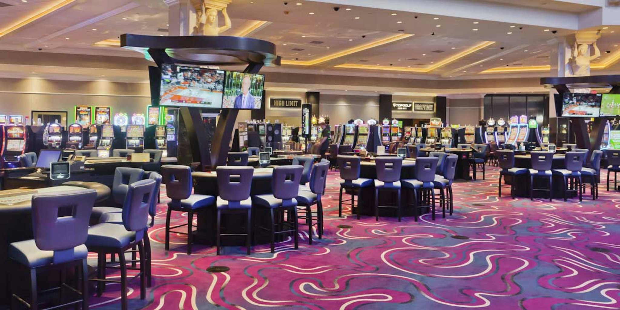 Riverside Casino & Golf Resort 16/21