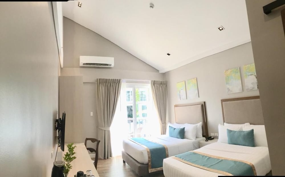 Royale Parc Hotel Tagaytay 16/41