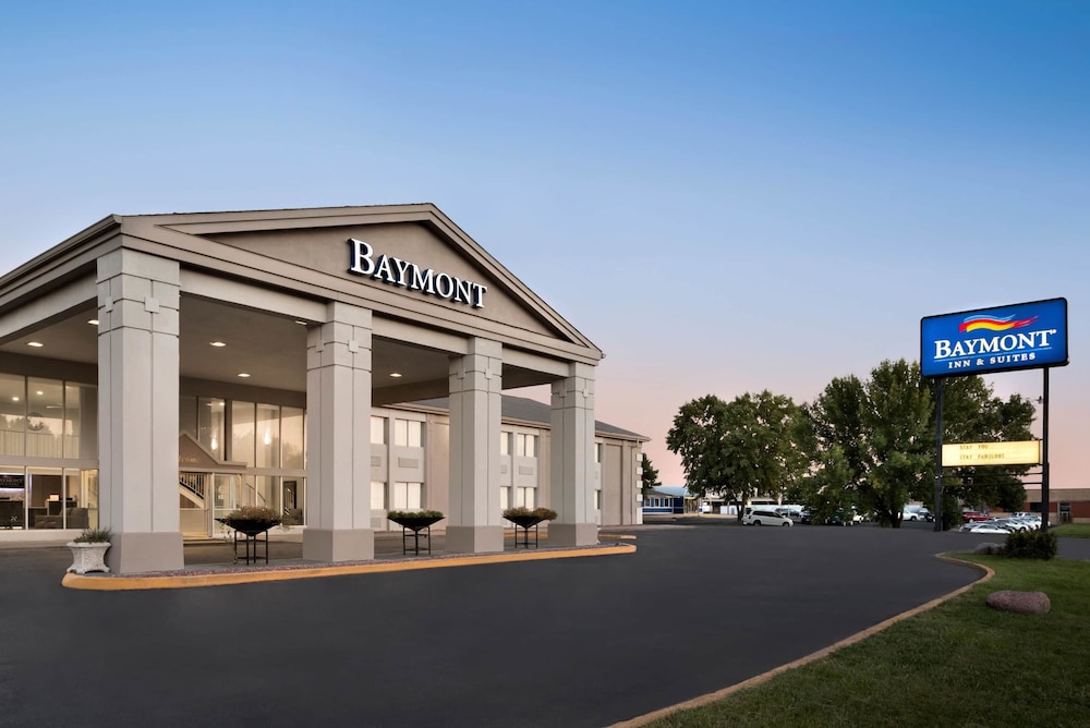 Baymont By Wyndham Des Moines North 1/41