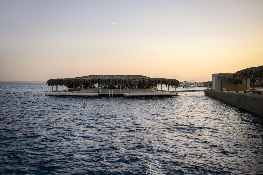 Sindbad Club Hotel 67/72